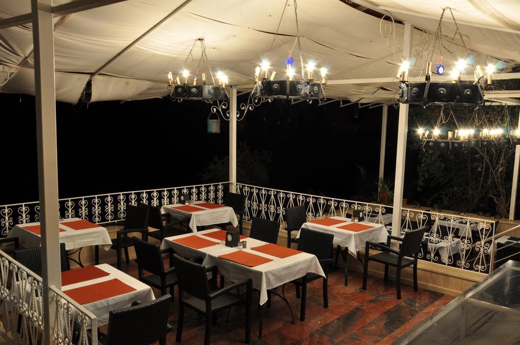 Caretta Hotel Kalkan Esterno foto