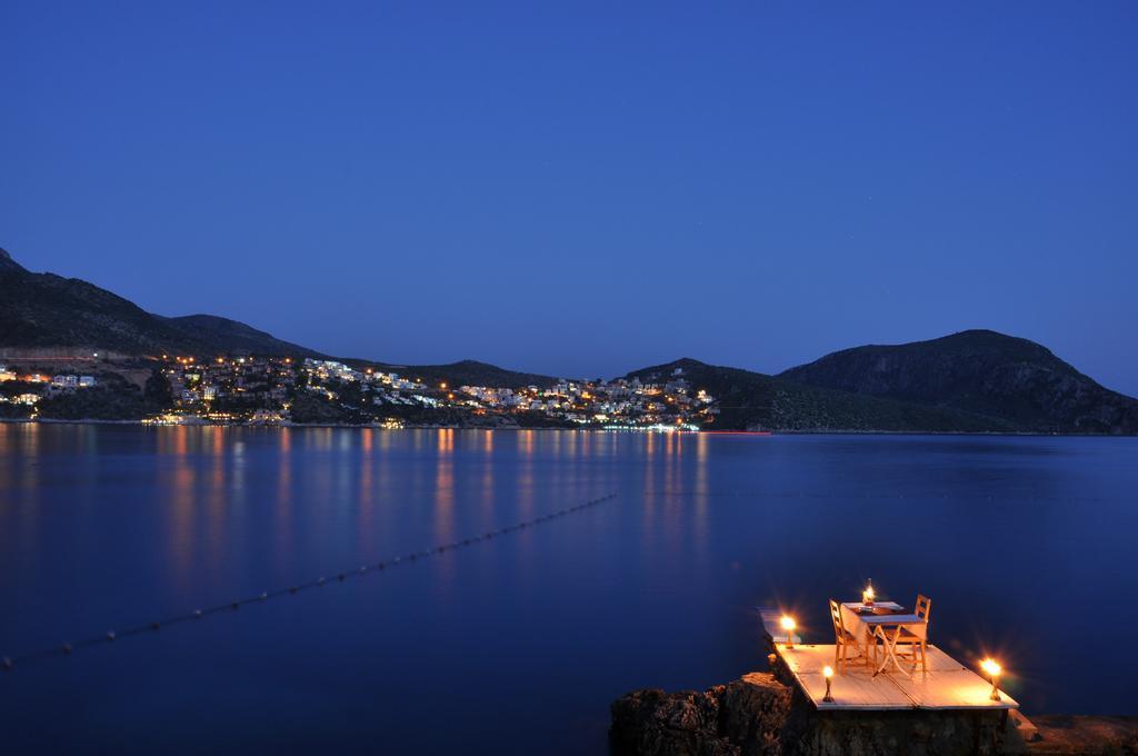 Caretta Hotel Kalkan Esterno foto
