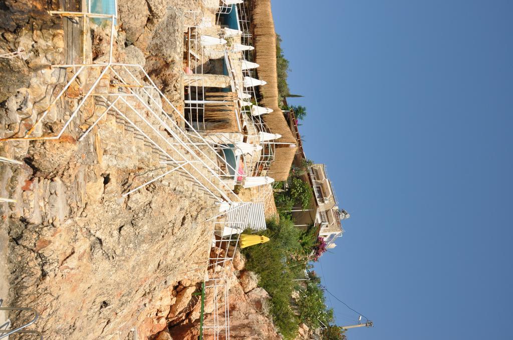 Caretta Hotel Kalkan Esterno foto
