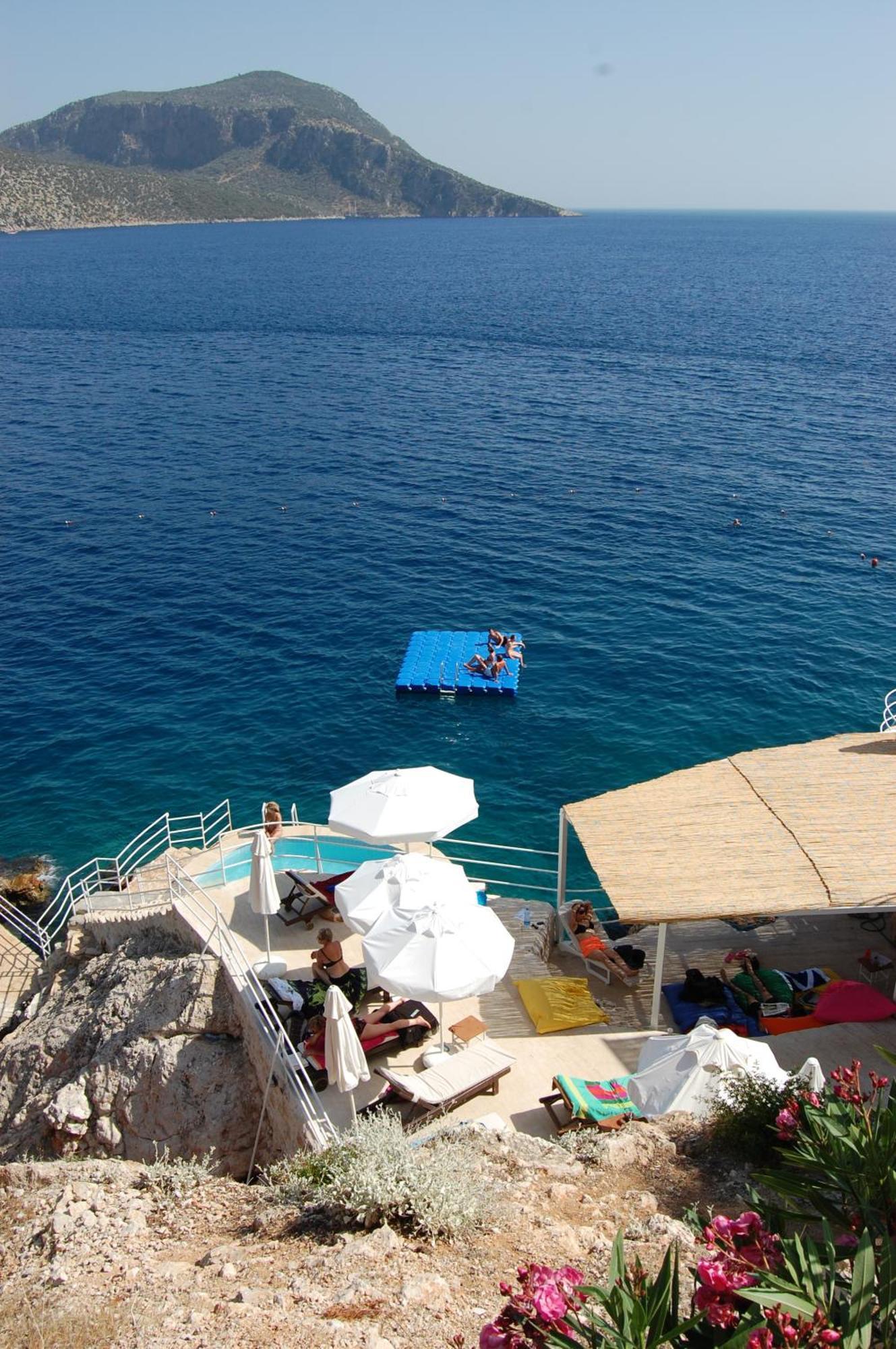Caretta Hotel Kalkan Esterno foto