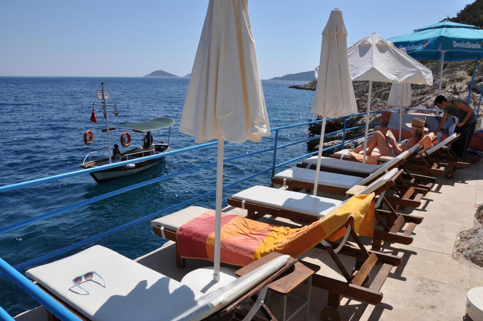 Caretta Hotel Kalkan Esterno foto